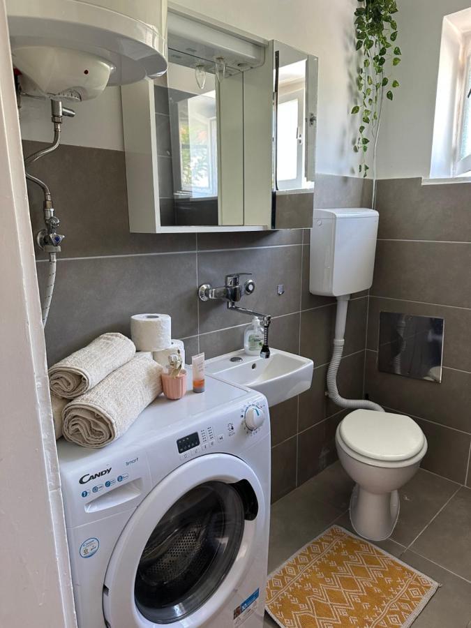 Cosy Family Apartment Marina Kastela Near Airport Zewnętrze zdjęcie
