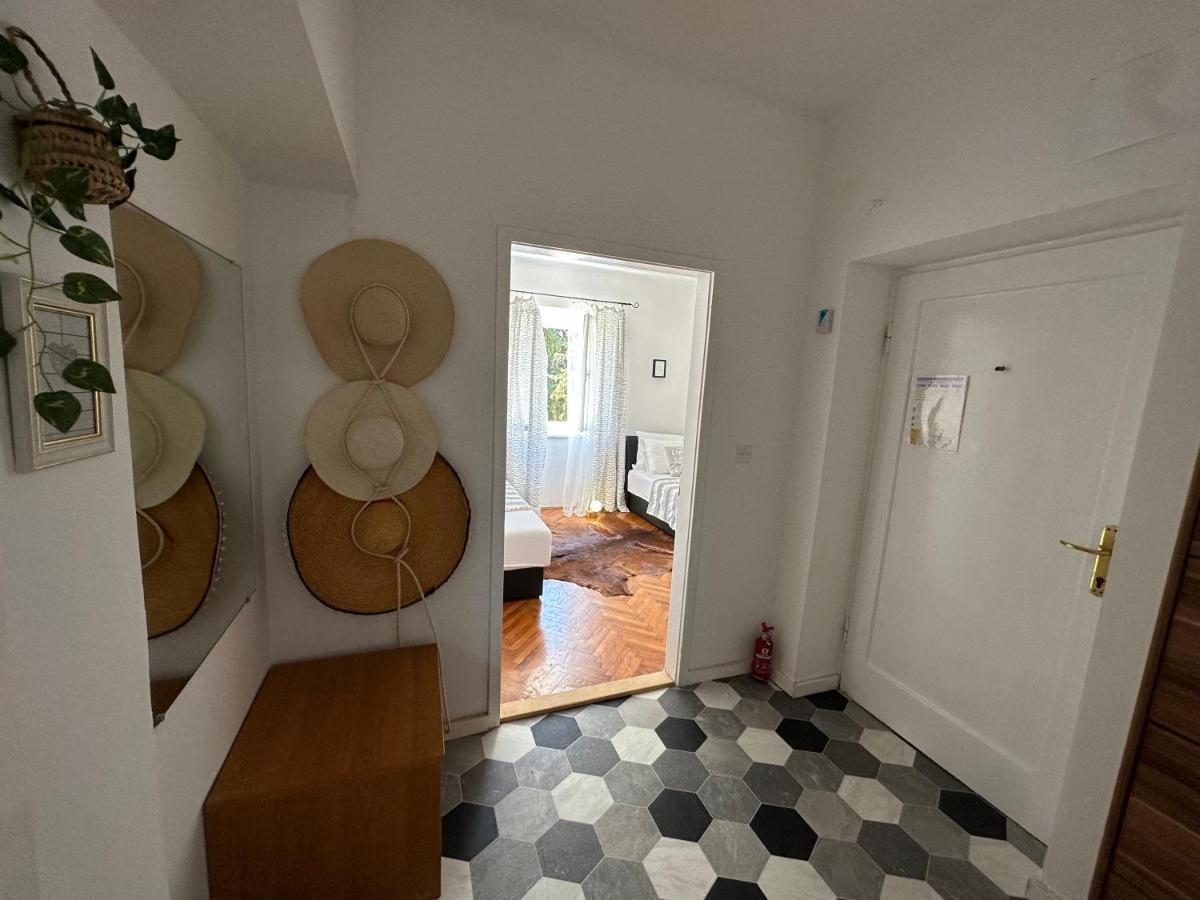 Cosy Family Apartment Marina Kastela Near Airport Zewnętrze zdjęcie
