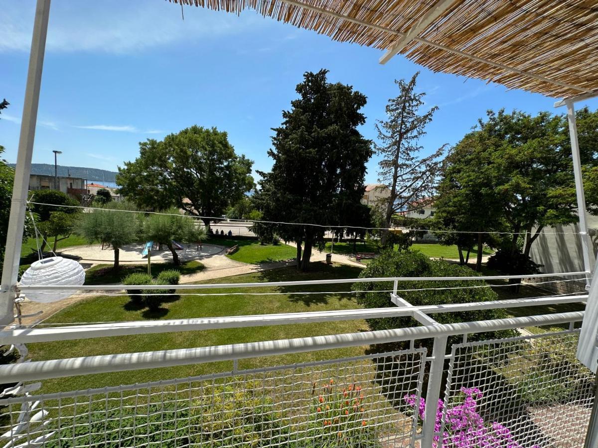 Cosy Family Apartment Marina Kastela Near Airport Zewnętrze zdjęcie
